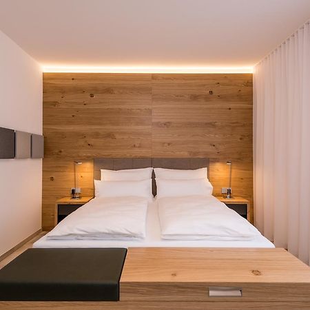 24/7 Zimmer Asten Buitenkant foto
