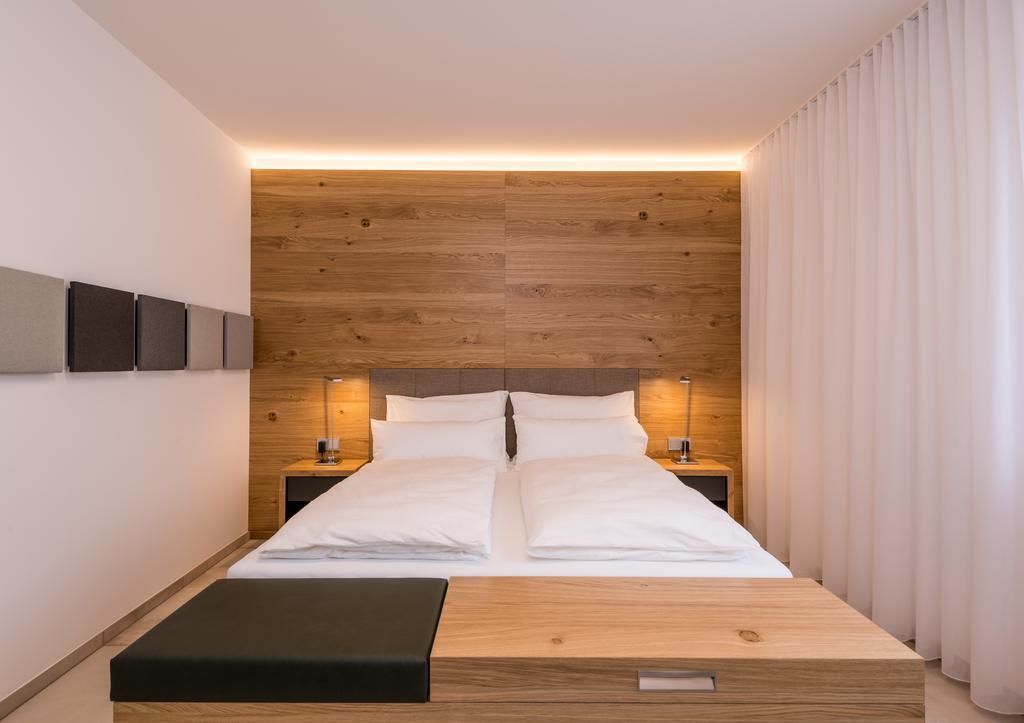 24/7 Zimmer Asten Buitenkant foto